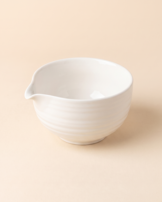 Ceramic Matcha Bowl with Spout – White