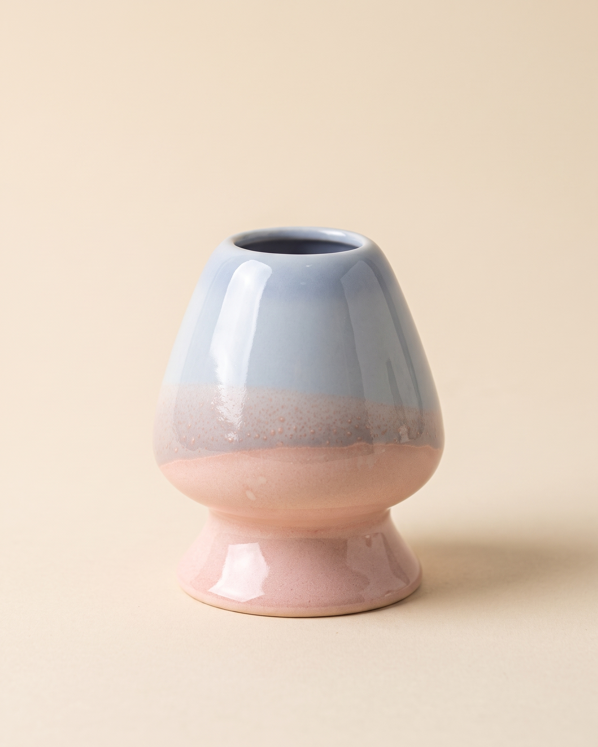 Two-Tone Ceramic Whisk Holder – Blue Pink Dip