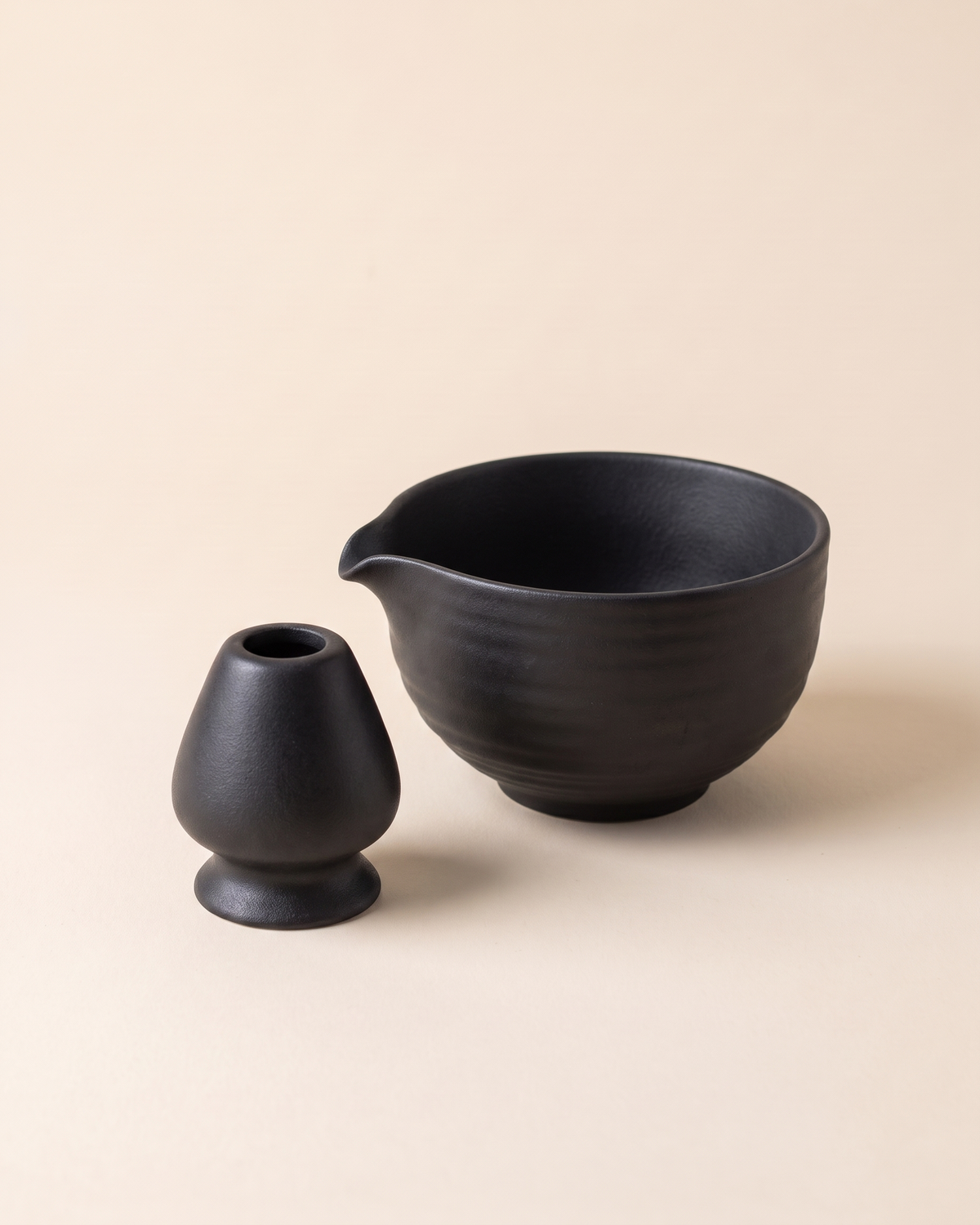 2-Piece Matcha Bowl & Holder Set with Spout – Black