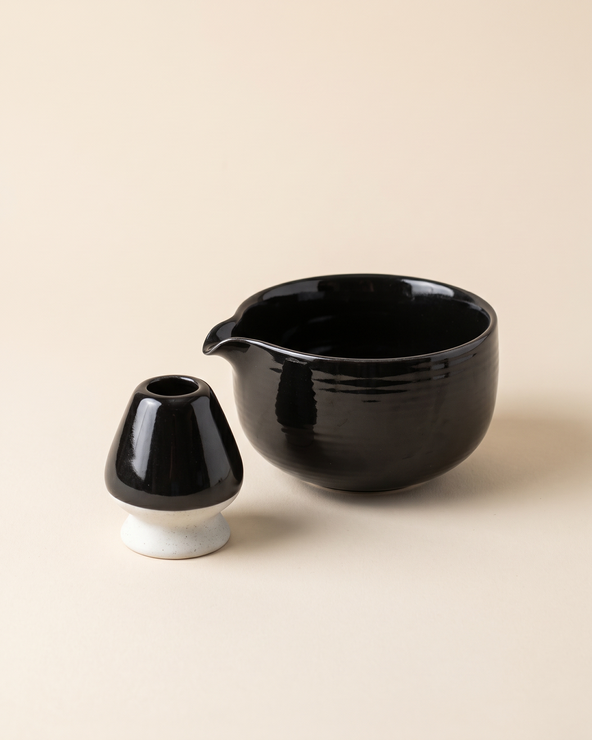 2-Piece Glazed Bowl & Holder Set – Black