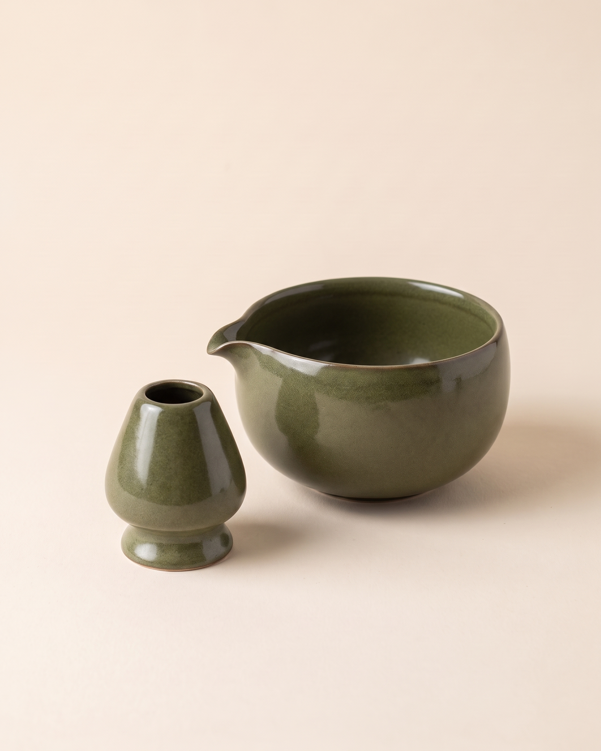2-Piece Patterned Matcha Bowl & Holder Set – Olive