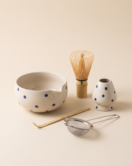 5-Piece Patterned Matcha Set with Bowl, Whisk, Holder, Scoop & Sifter – Blue Dots