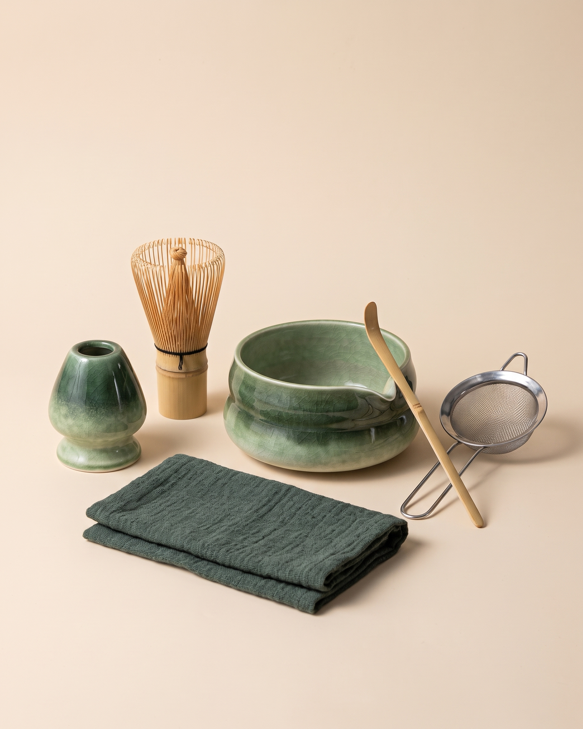 7-Piece Crackle Matcha Set with Bowl, Whisk, Holder, Scoop, Sifter & Cloth – Crackle Green