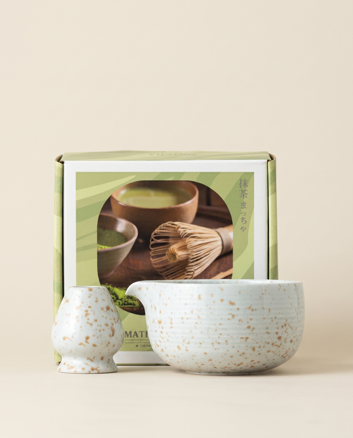 What arrives: bowl and holder with the printed gift box they ship in